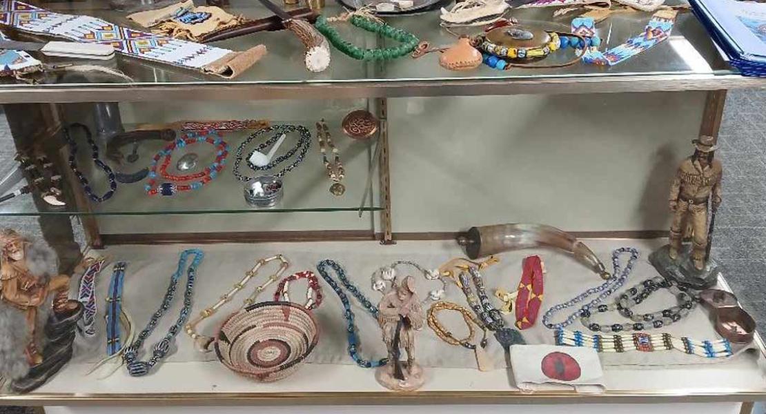 Mountain Man Jewelry Display